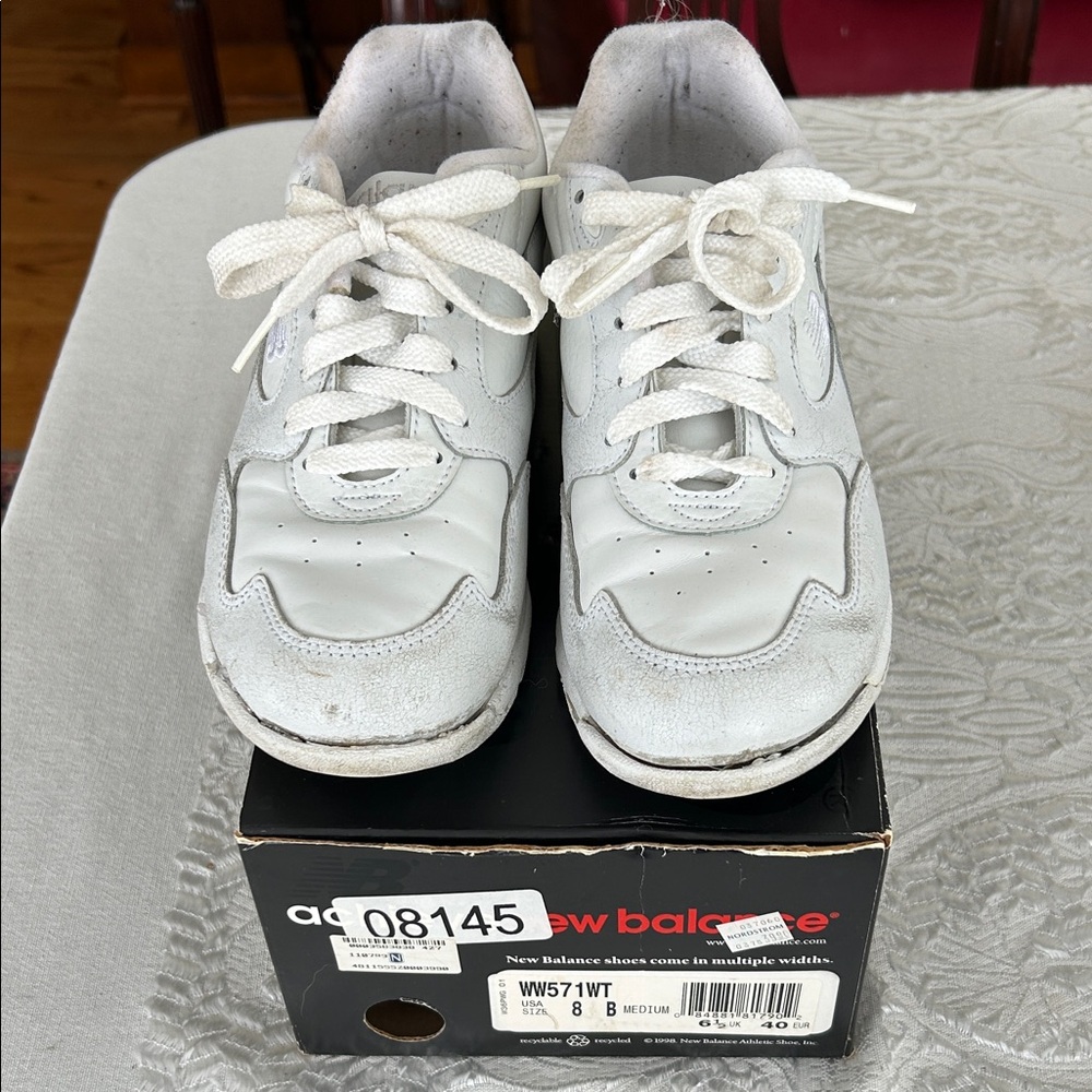 New Balance Women’s White Sneakers Size 8B; Used Condition, but still have Life!